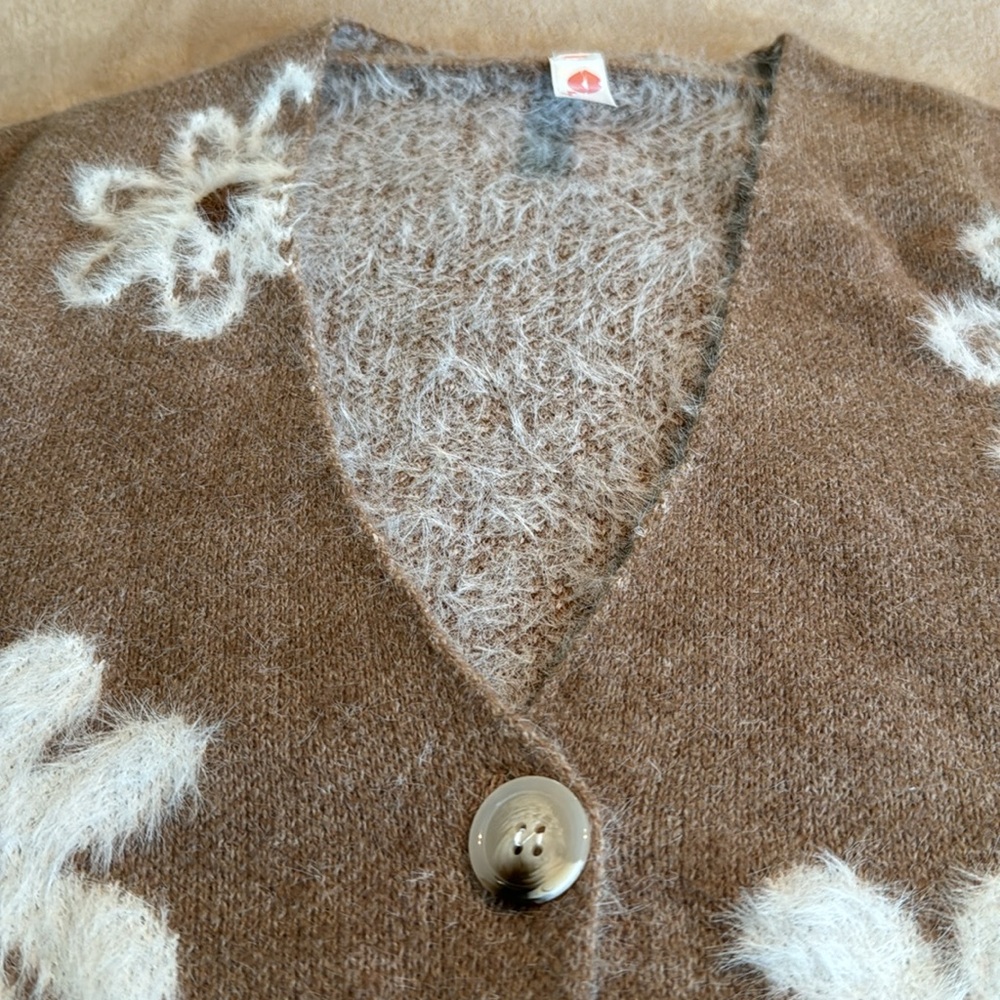 Brown Knit Cardigan/Sweater with Flower Detail. Sz S. NWT - Picture 6 of 8